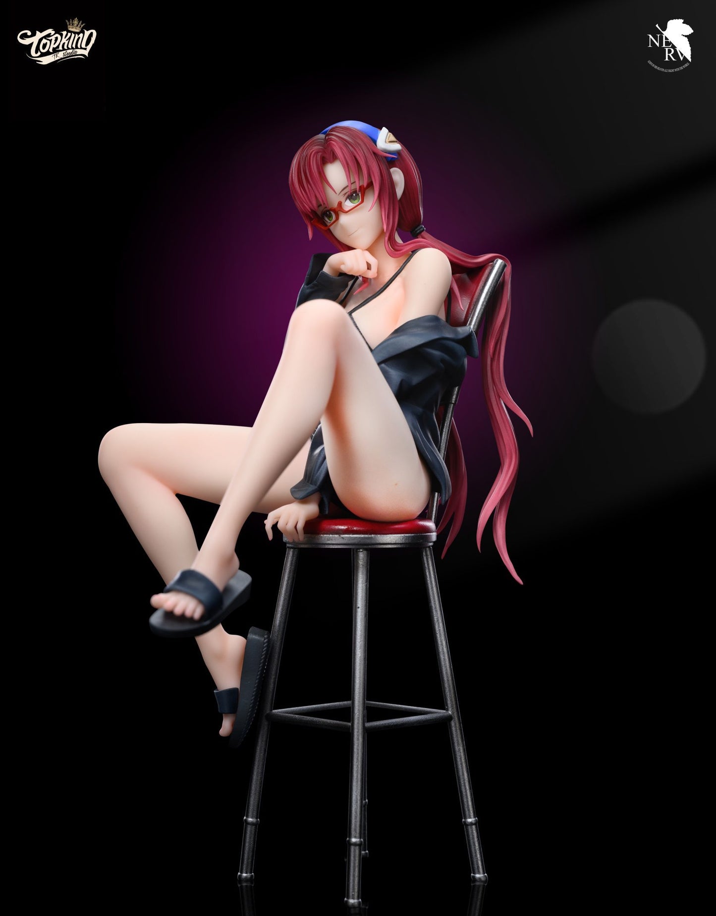 Top King - Mari Makinami
