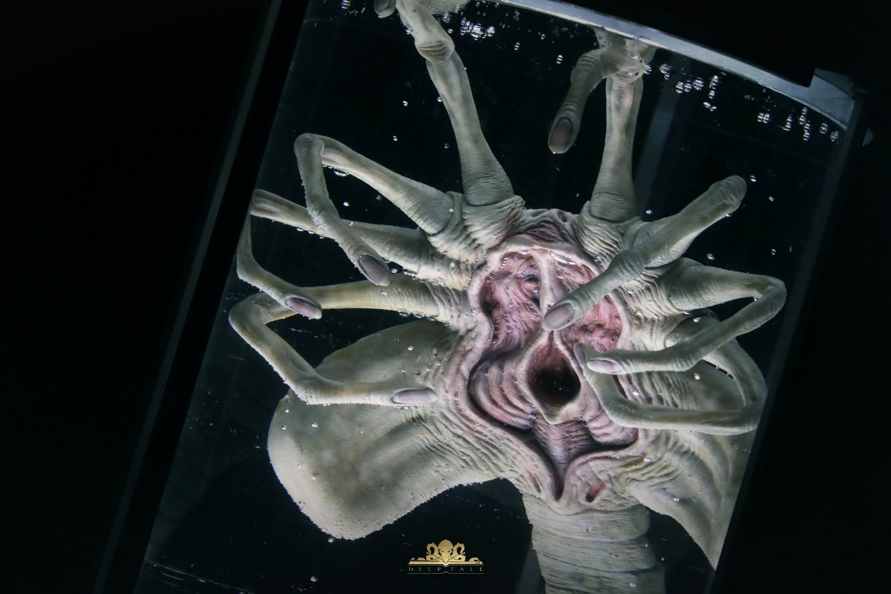 Deep Tale - Facehugger Stasis Chamber