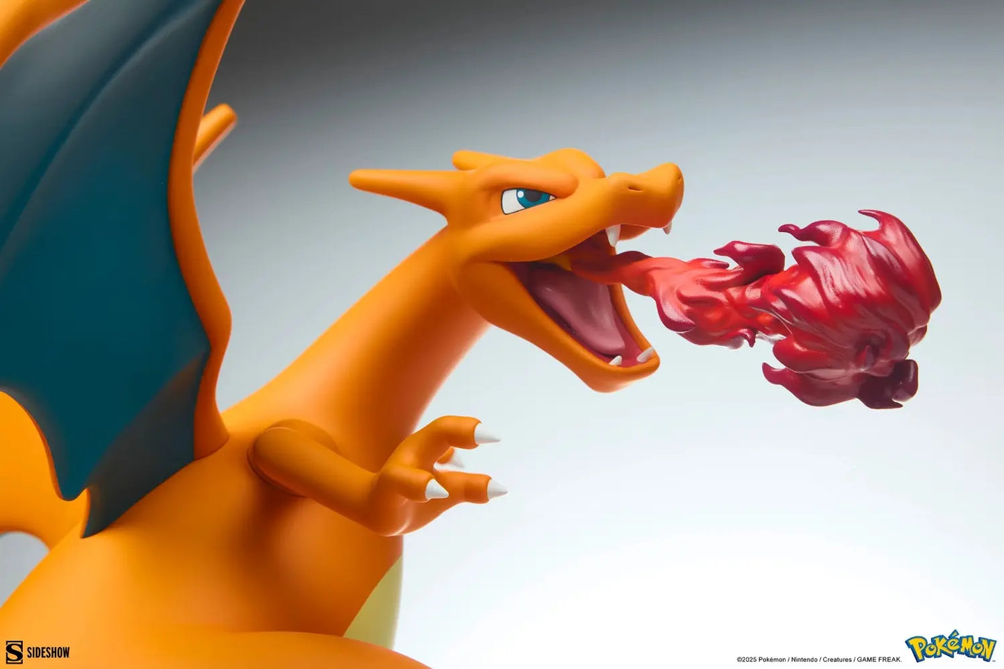 Sideshow Collectibles - Charizard