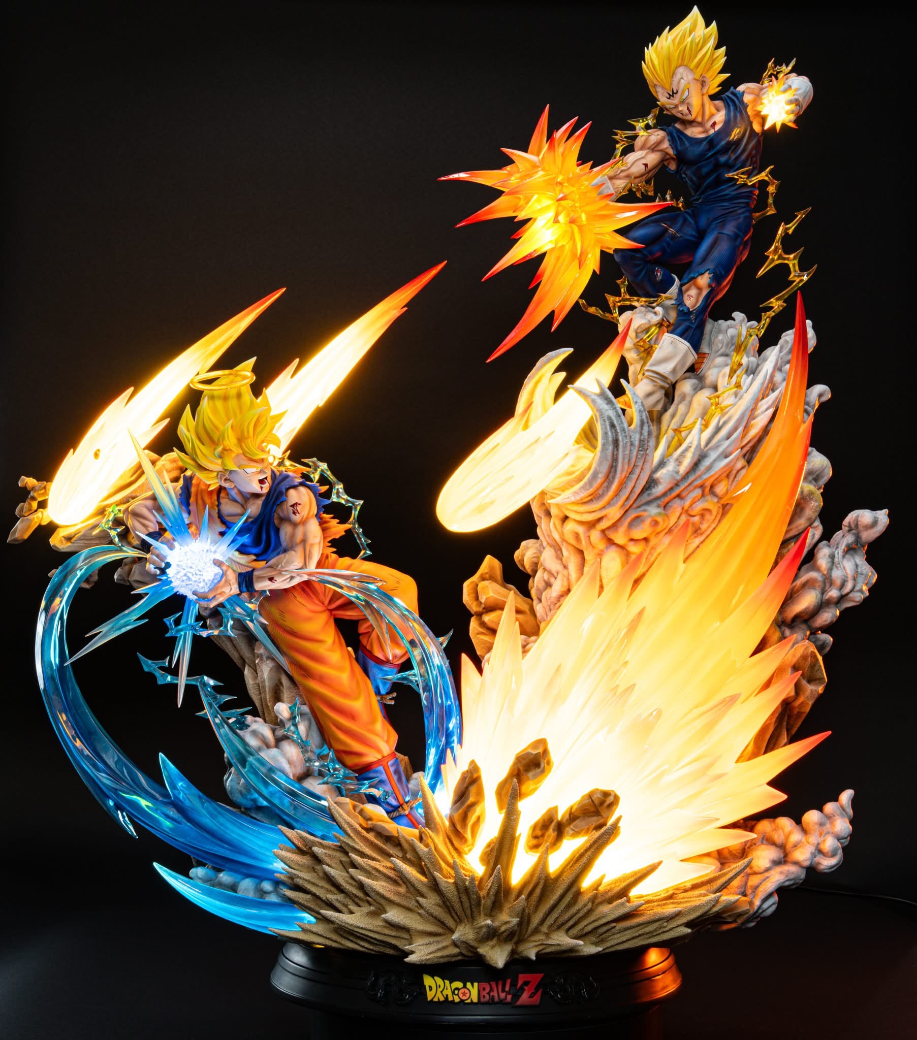 Dragon Ball Goku SSJ2 VS Majin Vegeta statue KD Collectibles Dragon Ball Goku SSJ2 VS Majin Vegeta statue KD Collectibles
