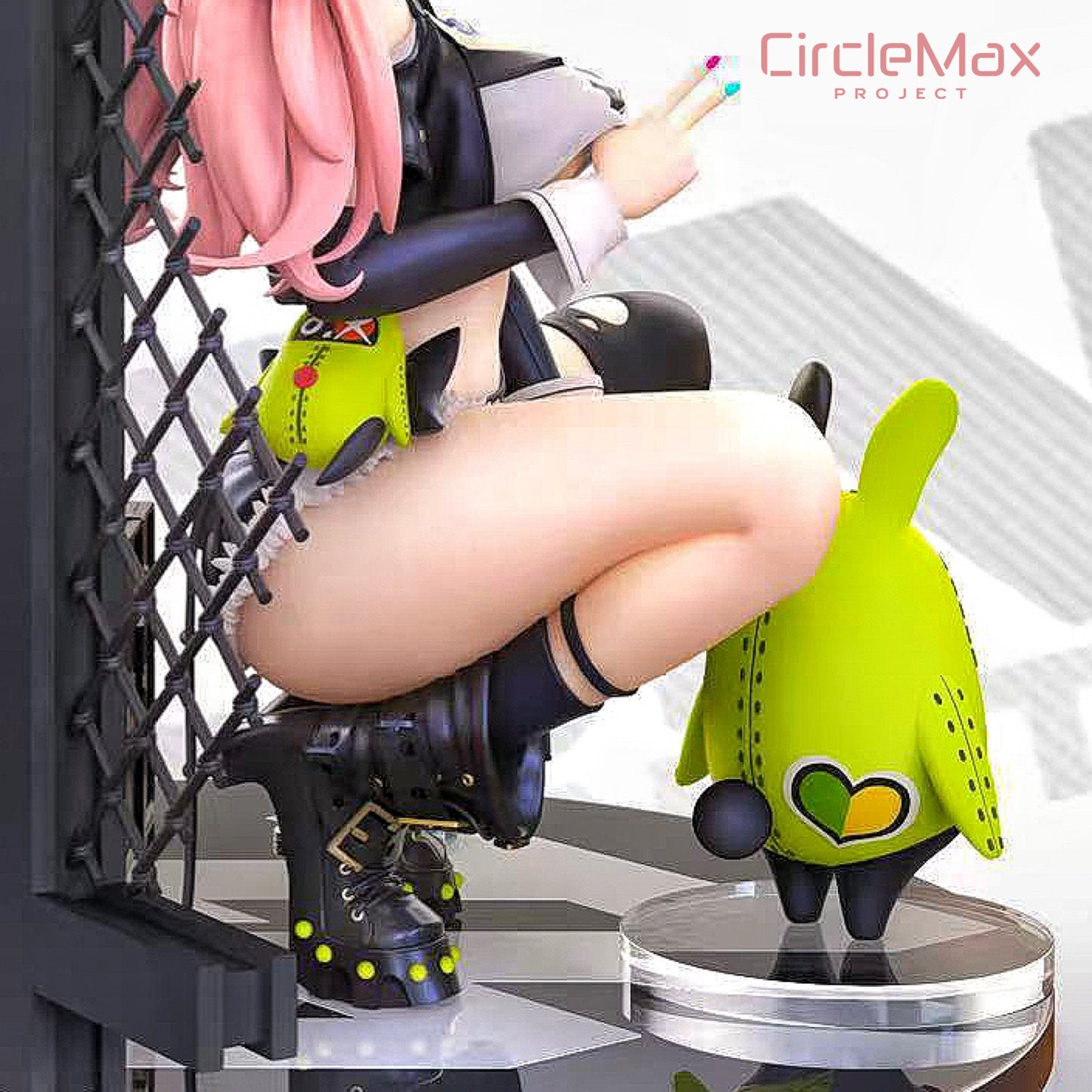 Circle Max - Nicole Demara