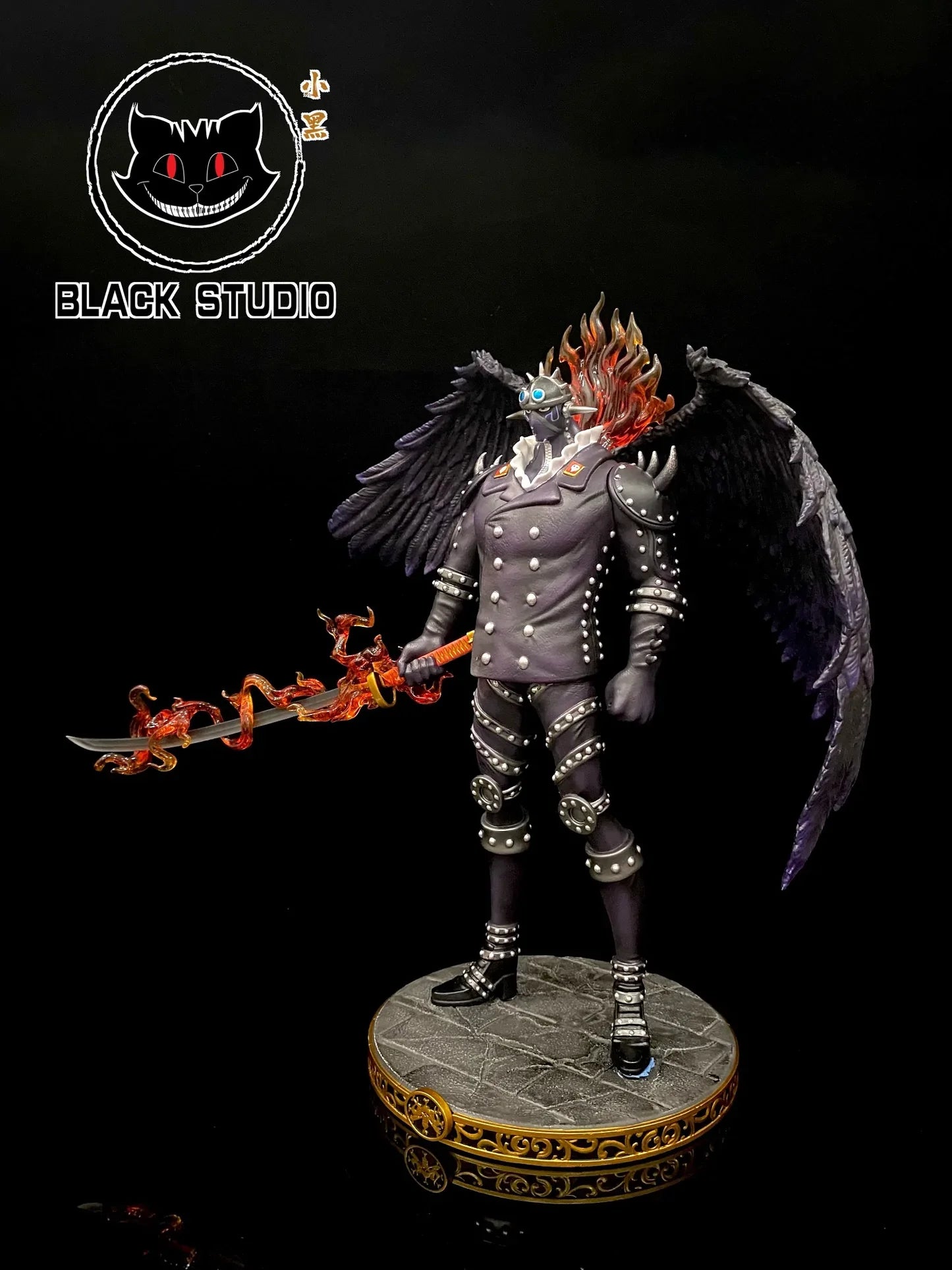 Black - King StatueCorp