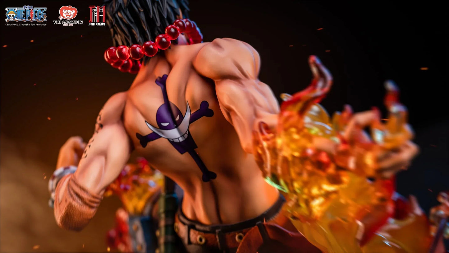 Jimei Palace - Ace vs Blackbeard StatueCorp