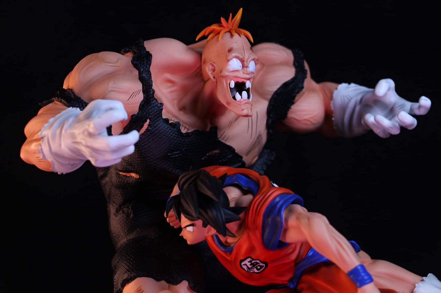 PBR - Goku vs Recoome StatueCorp