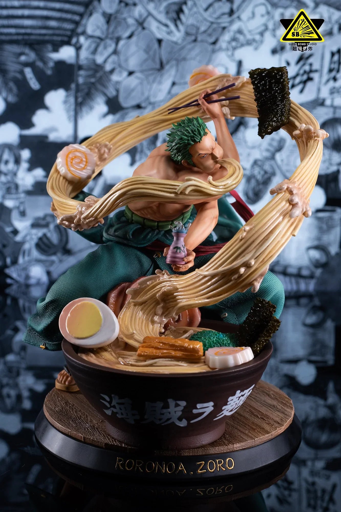 Super Bomb - Zoro StatueCorp