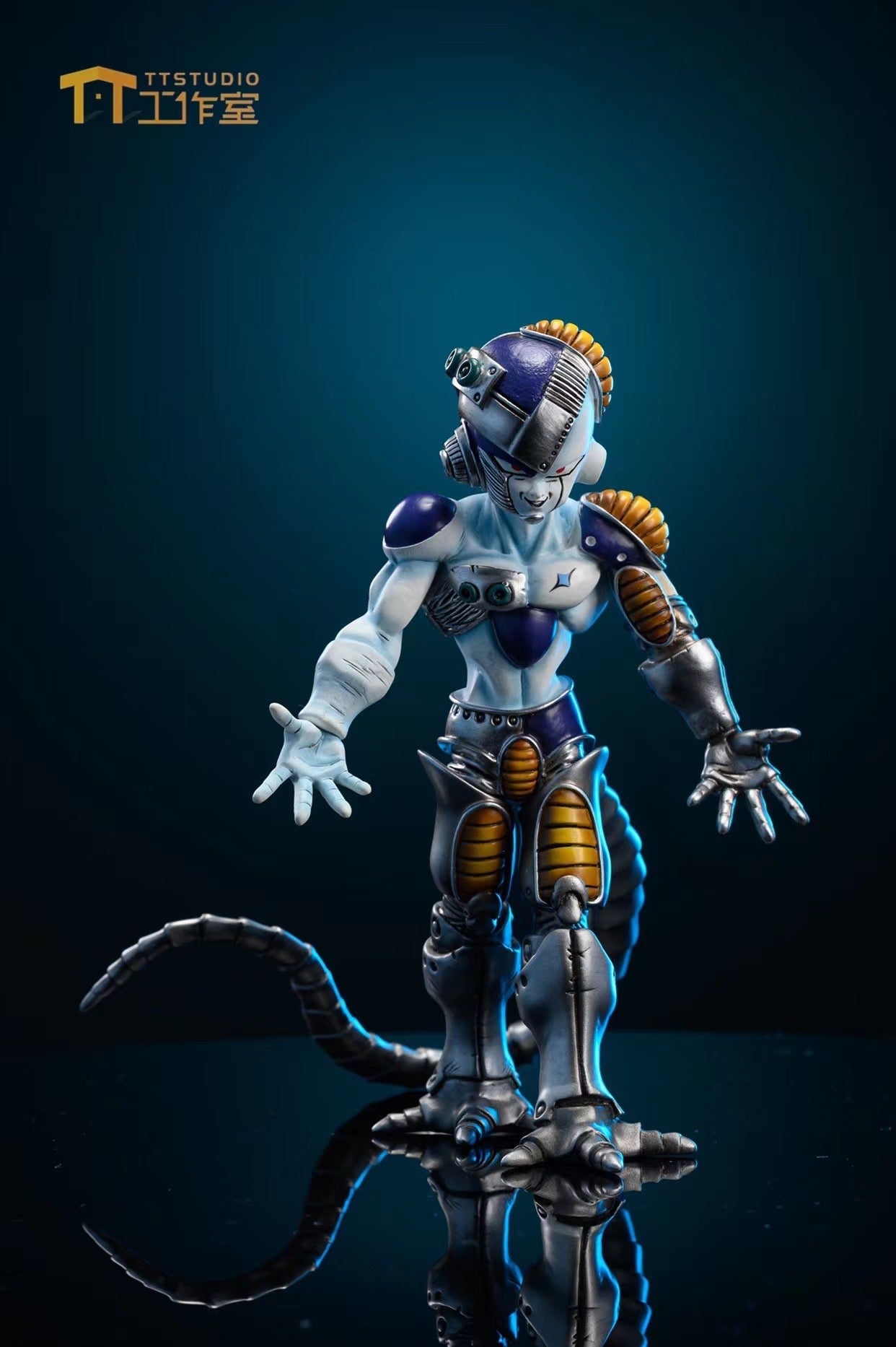 TT - Mecha Frieza StatueCorp