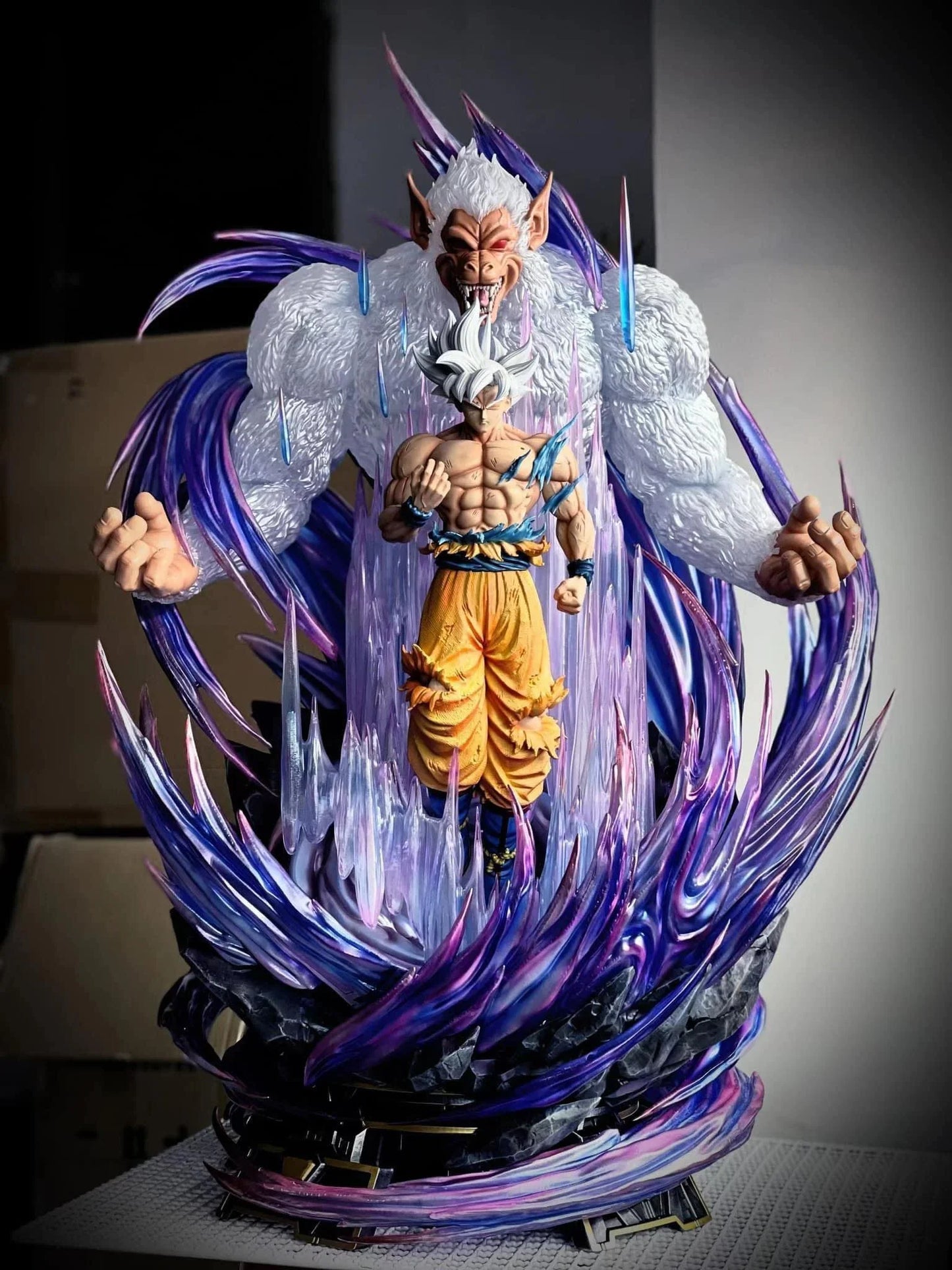 ZBC - UI Ozaru Goku StatueCorp