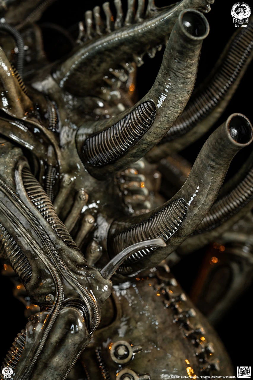 Premium Collectibles - Big Chap Alien