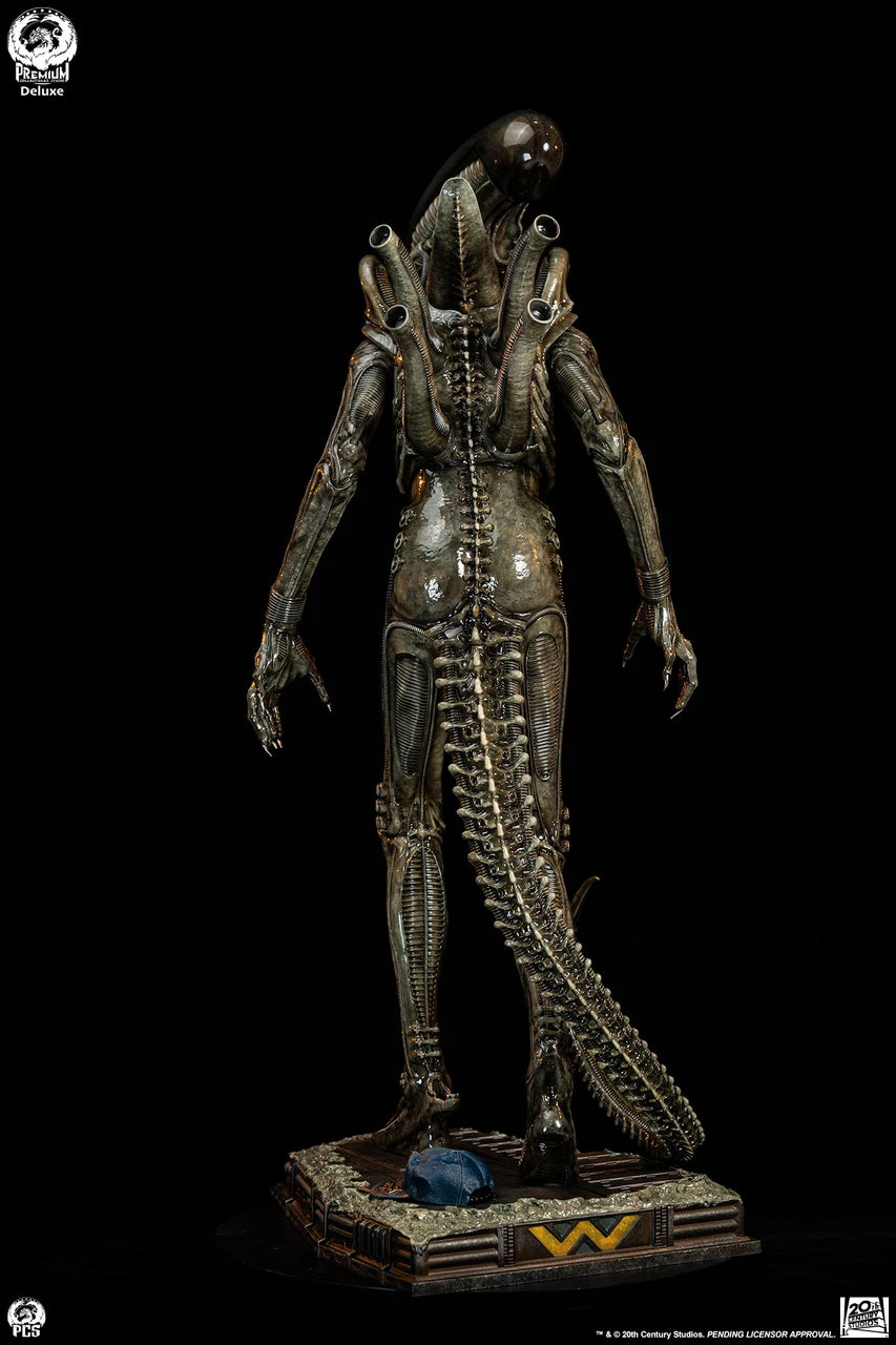 Premium Collectibles - Big Chap Alien