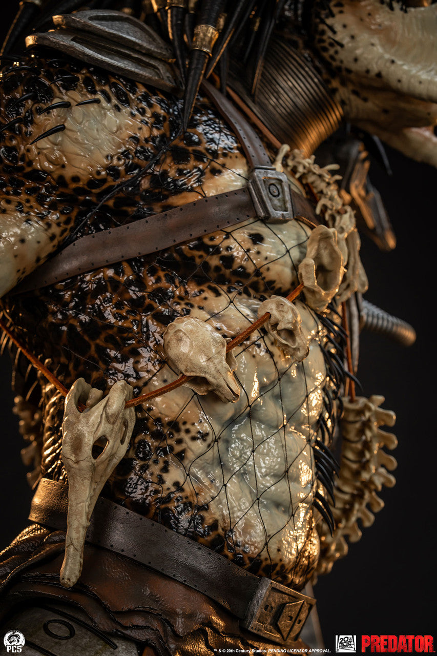 Premium Collectibles - Predator
