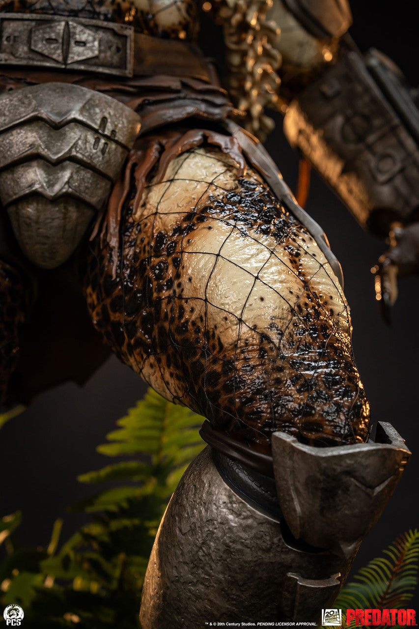 Premium Collectibles - Predator