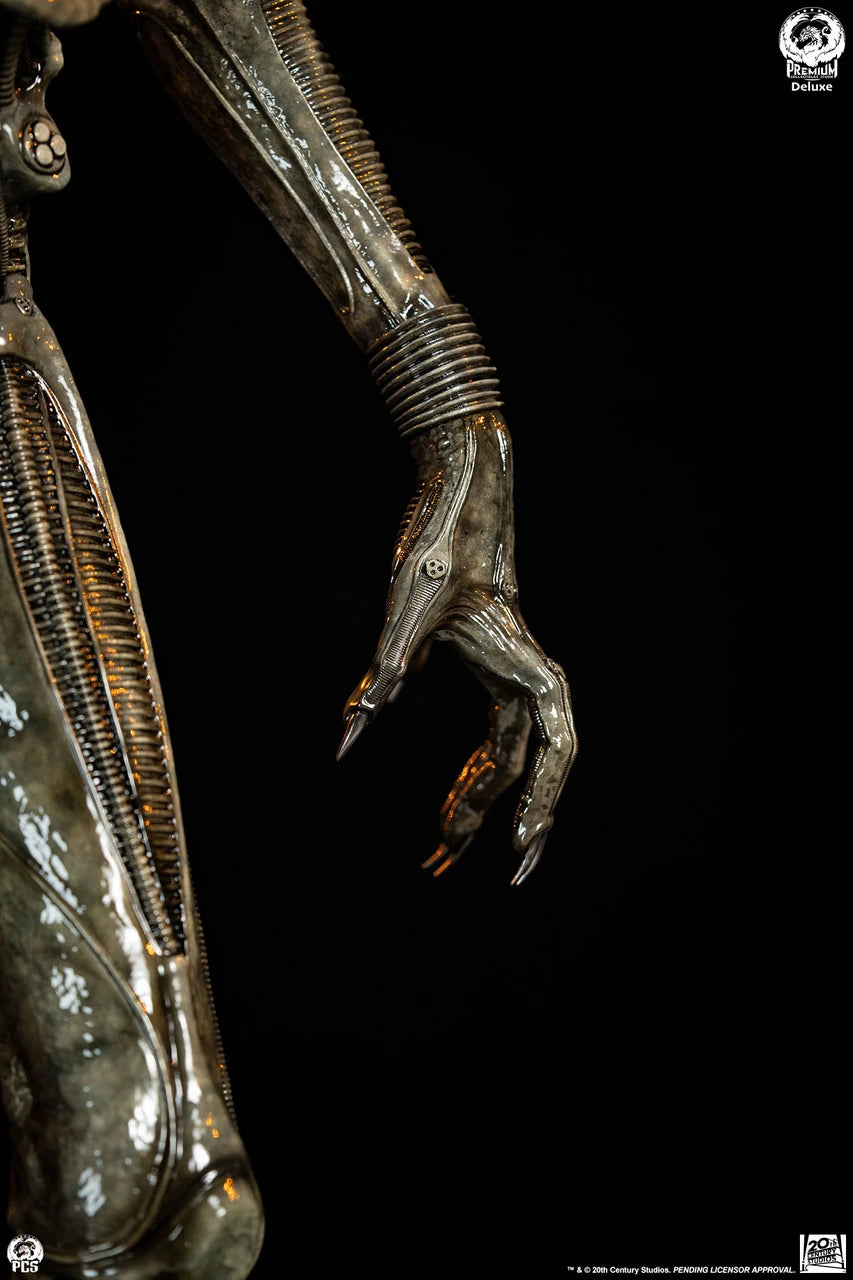 Premium Collectibles - Big Chap Alien
