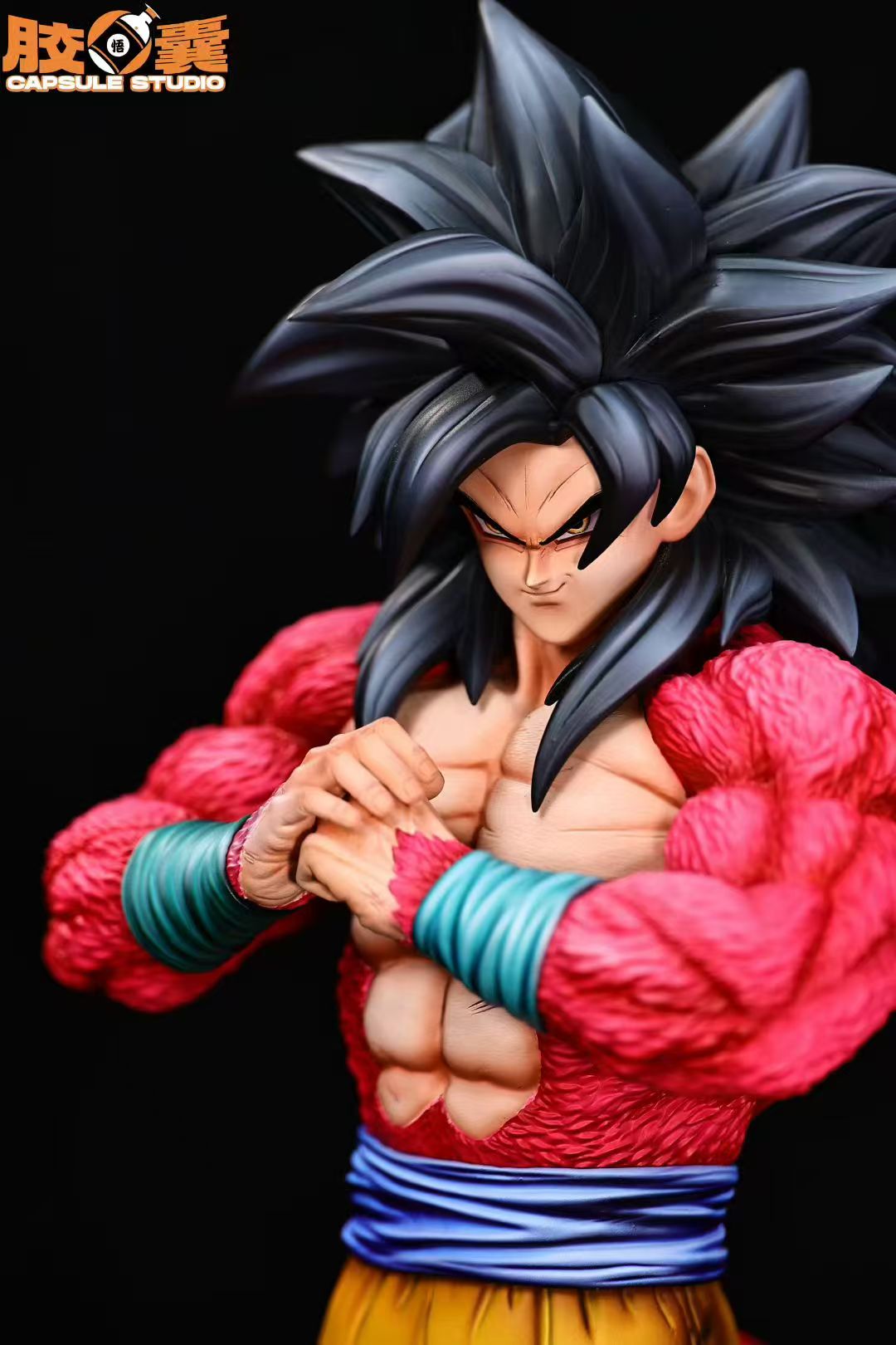 Capsule - SSJ4 Goku