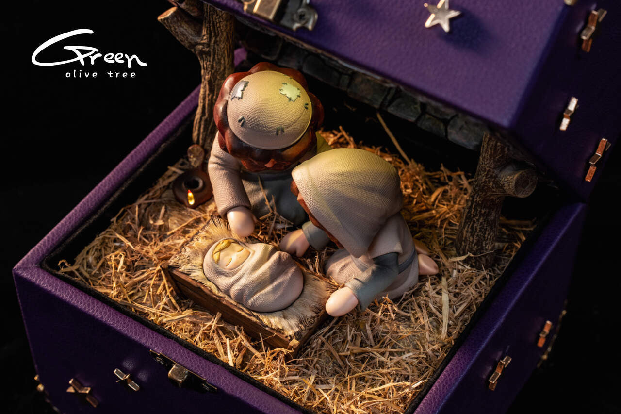 Green Olive Tree - Christmas Music Box