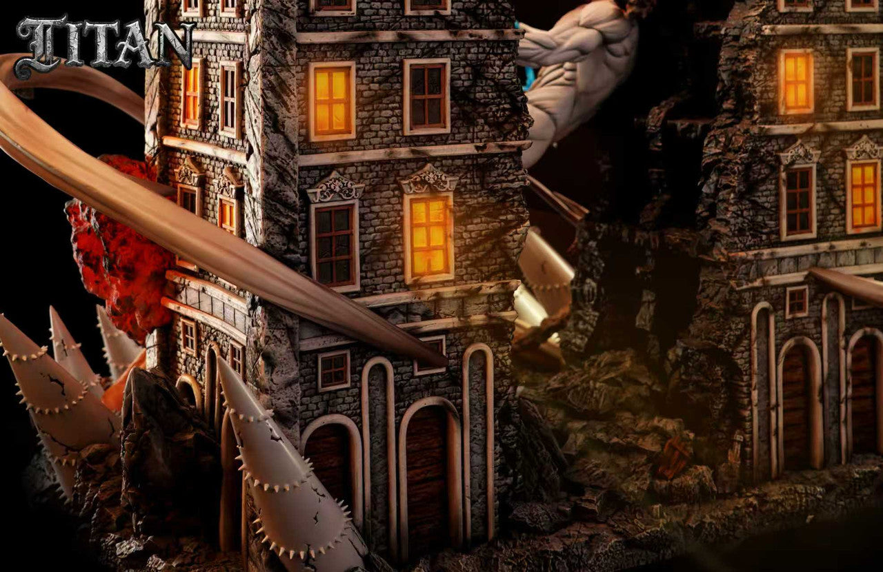 Titan - War Hammer Titan vs Eren