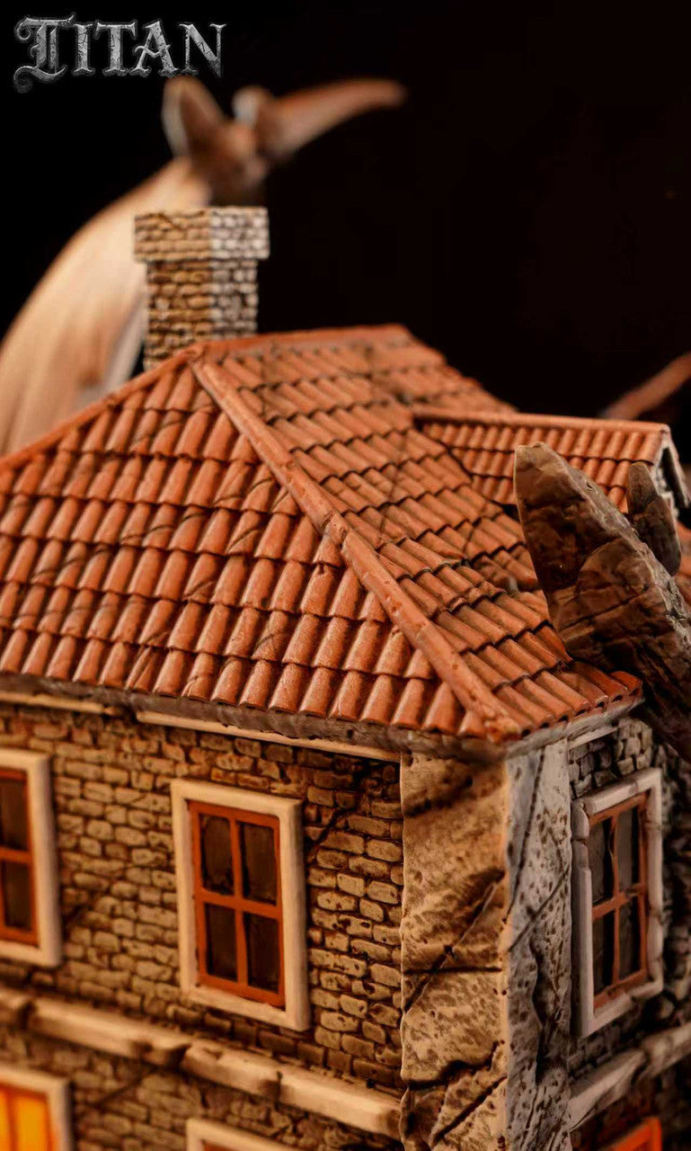 Titan - War Hammer Titan vs Eren