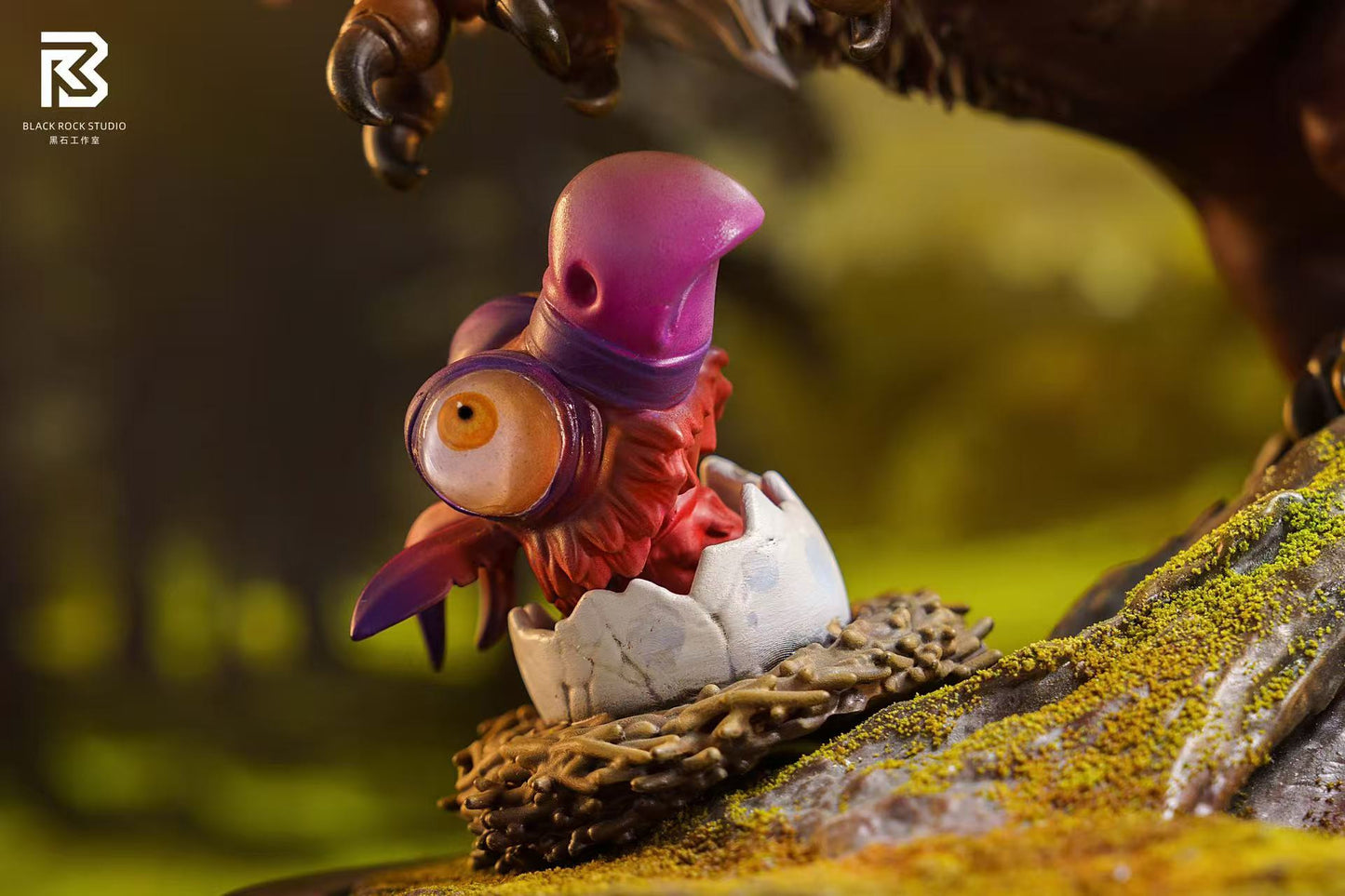 Black Rock - Gryphon Hatchling, Gorian Butcher and Dread Horrorling