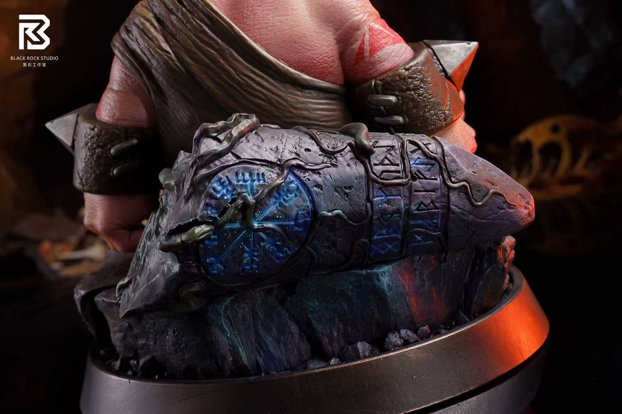 Black Rock - Gryphon Hatchling, Gorian Butcher and Dread Horrorling