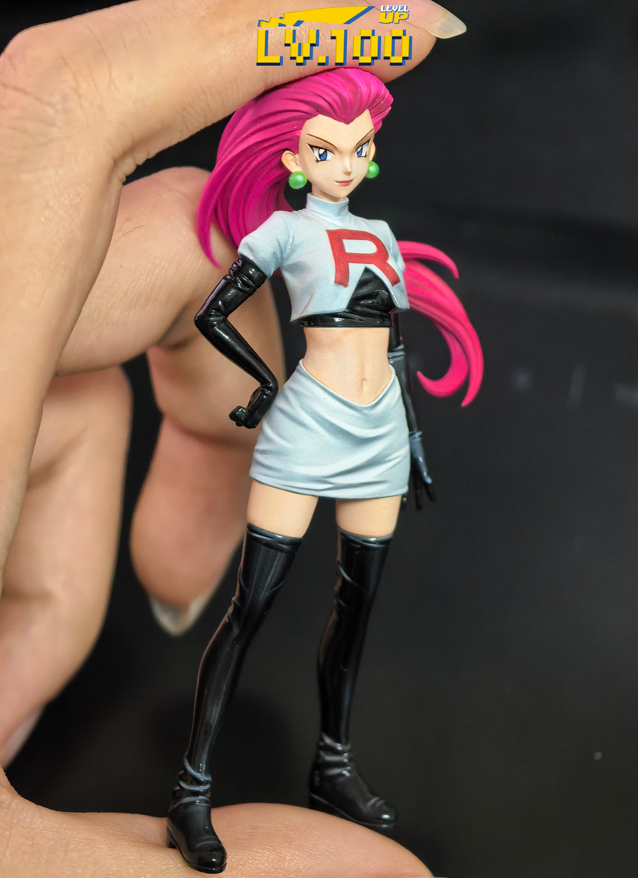 LV.100 - Team Rocket