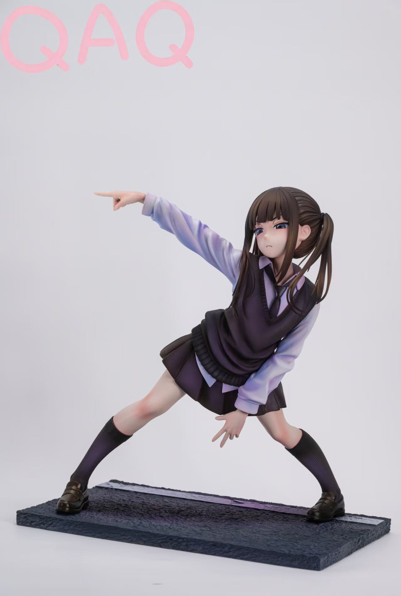 QAQ - Ai Hoshino
