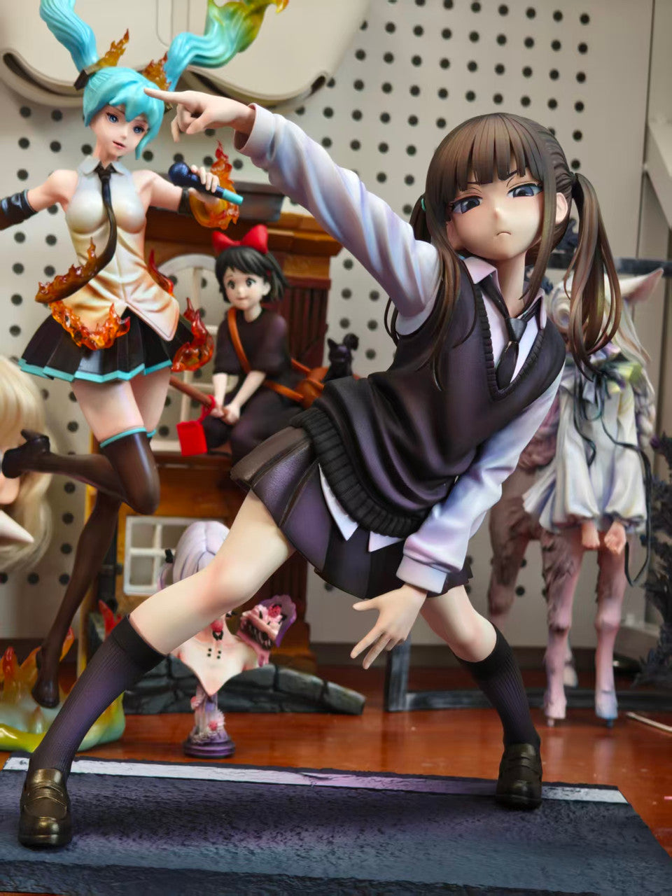 QAQ - Ai Hoshino