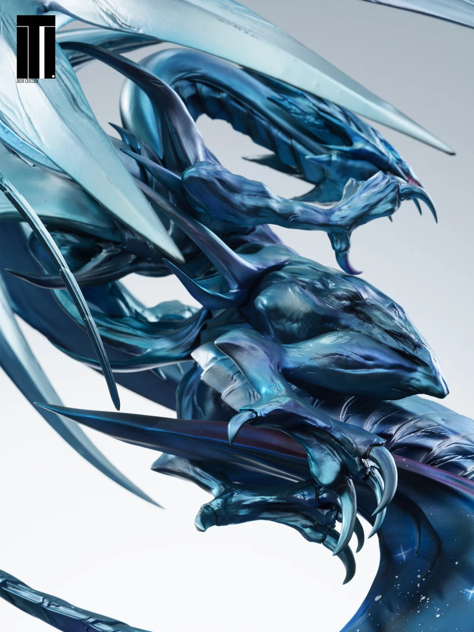 Iron Curtain - Blue-Eyes White Dragon