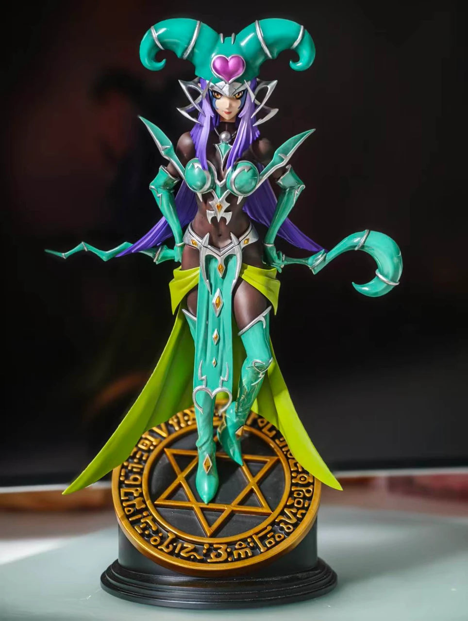 Divine Officer - Kiwi Magician Girl