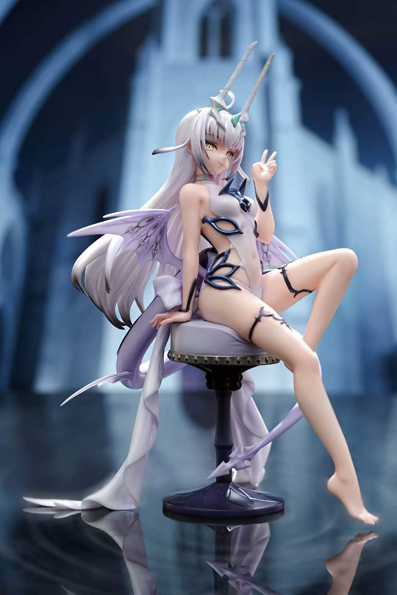 Tou Fou Figure - Mélusine