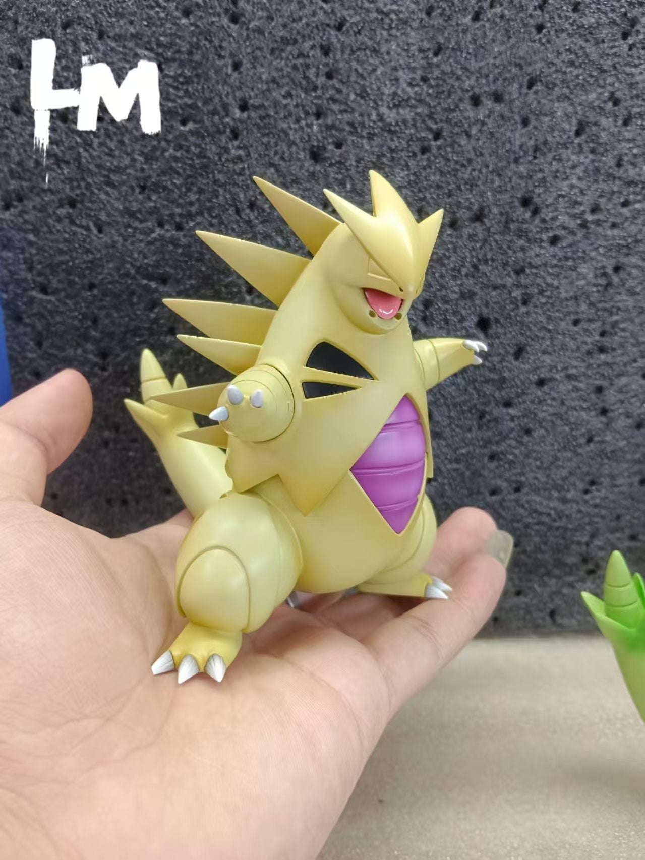 LM - Tyranitar