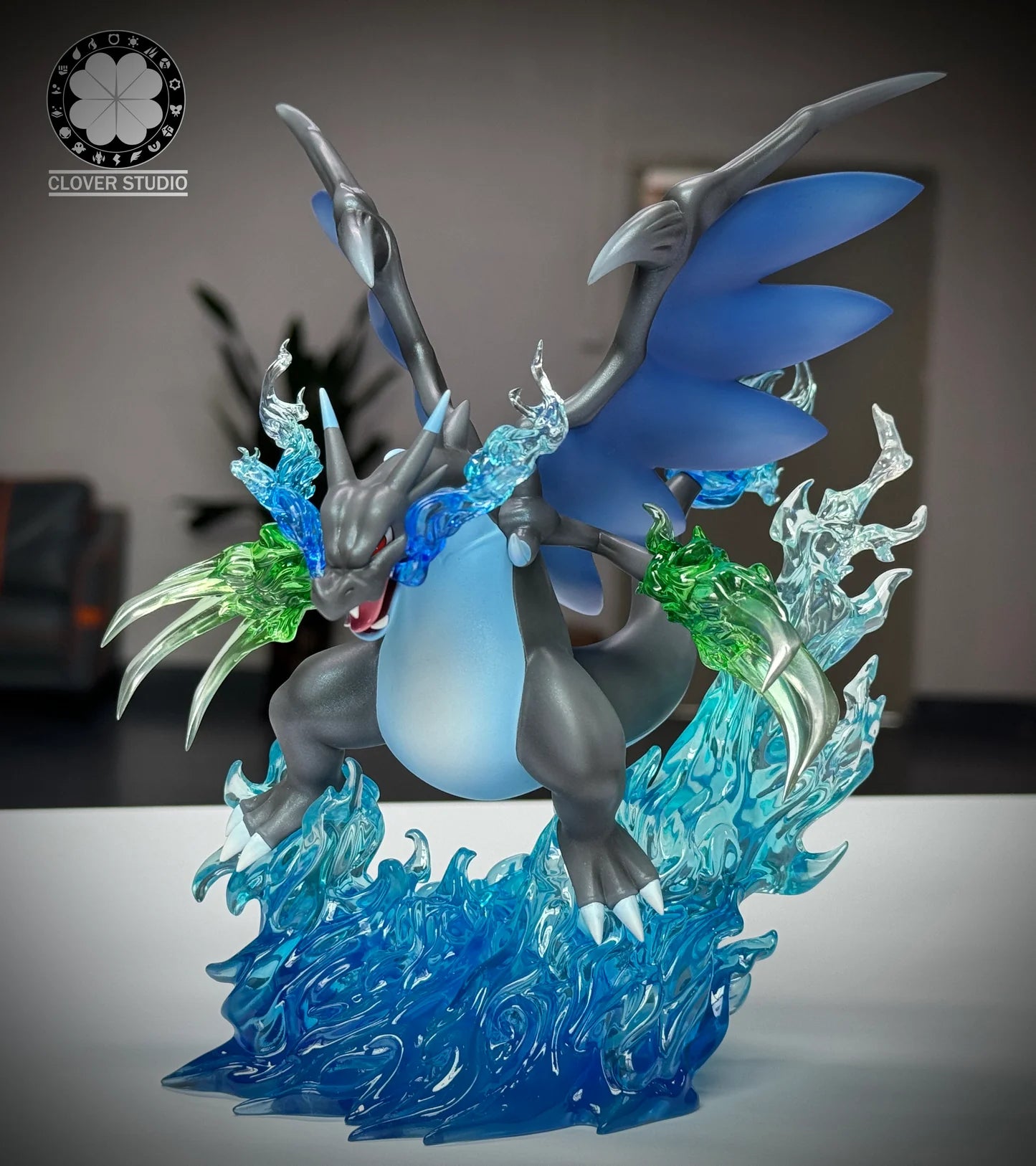 Clover - Mega Charizard X