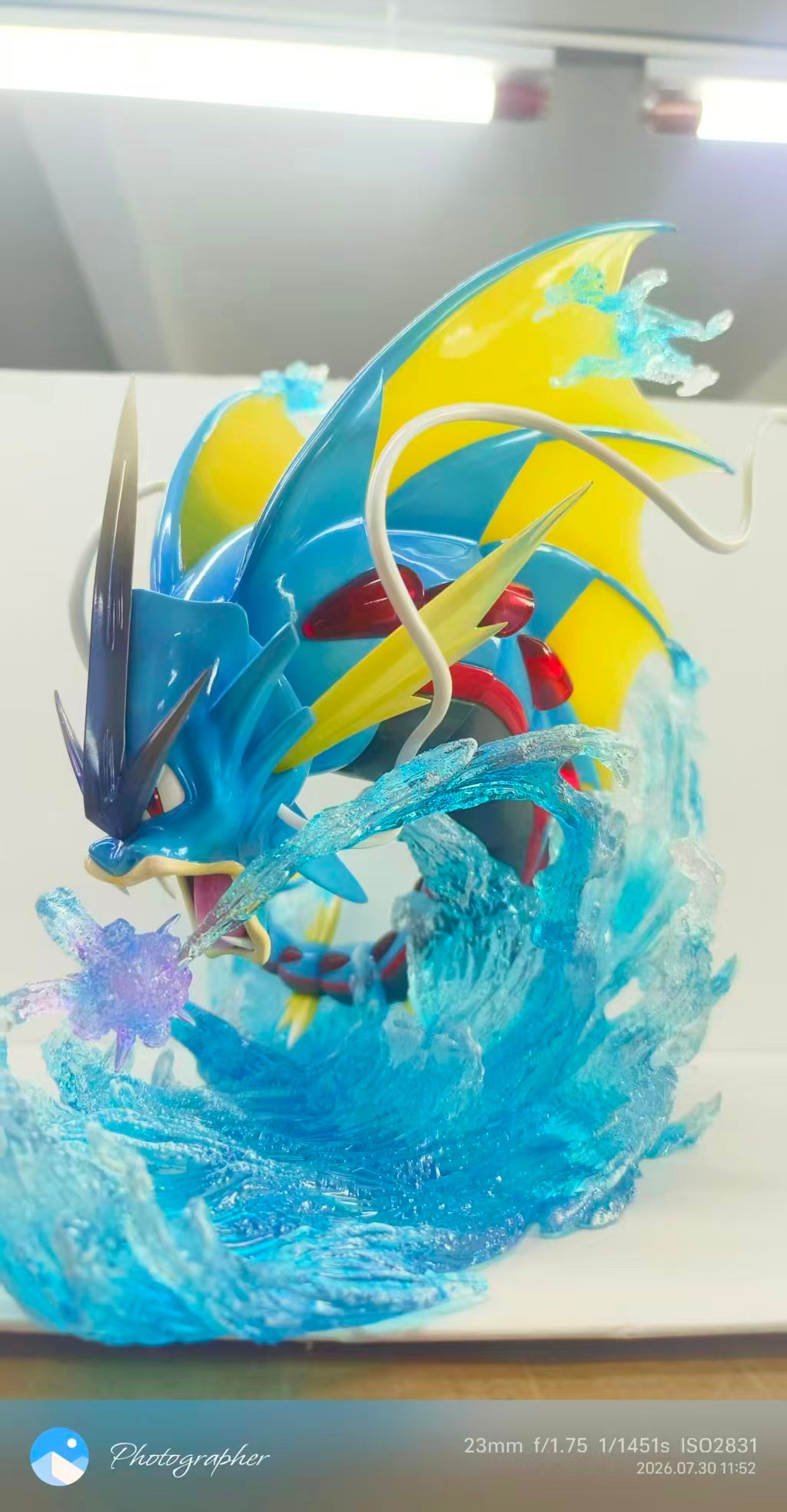Ming Liu Gong She - Mega Gyarados