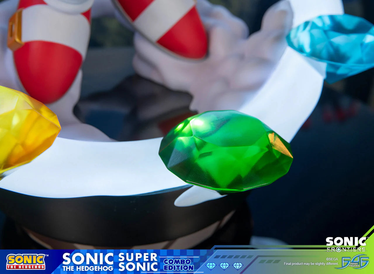 First 4 Figures - Sonic and Super Sonic