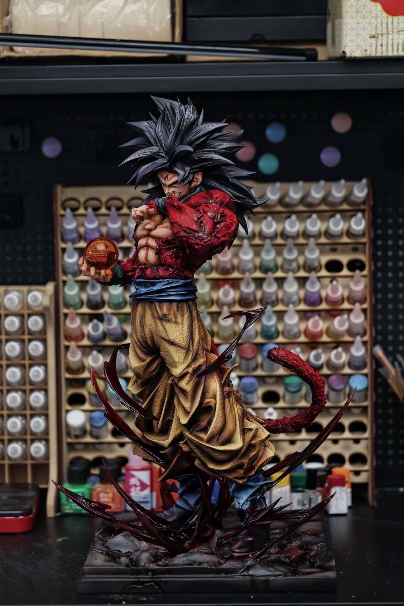 Kuang Feng - SSJ4 and SSJ5 Goku