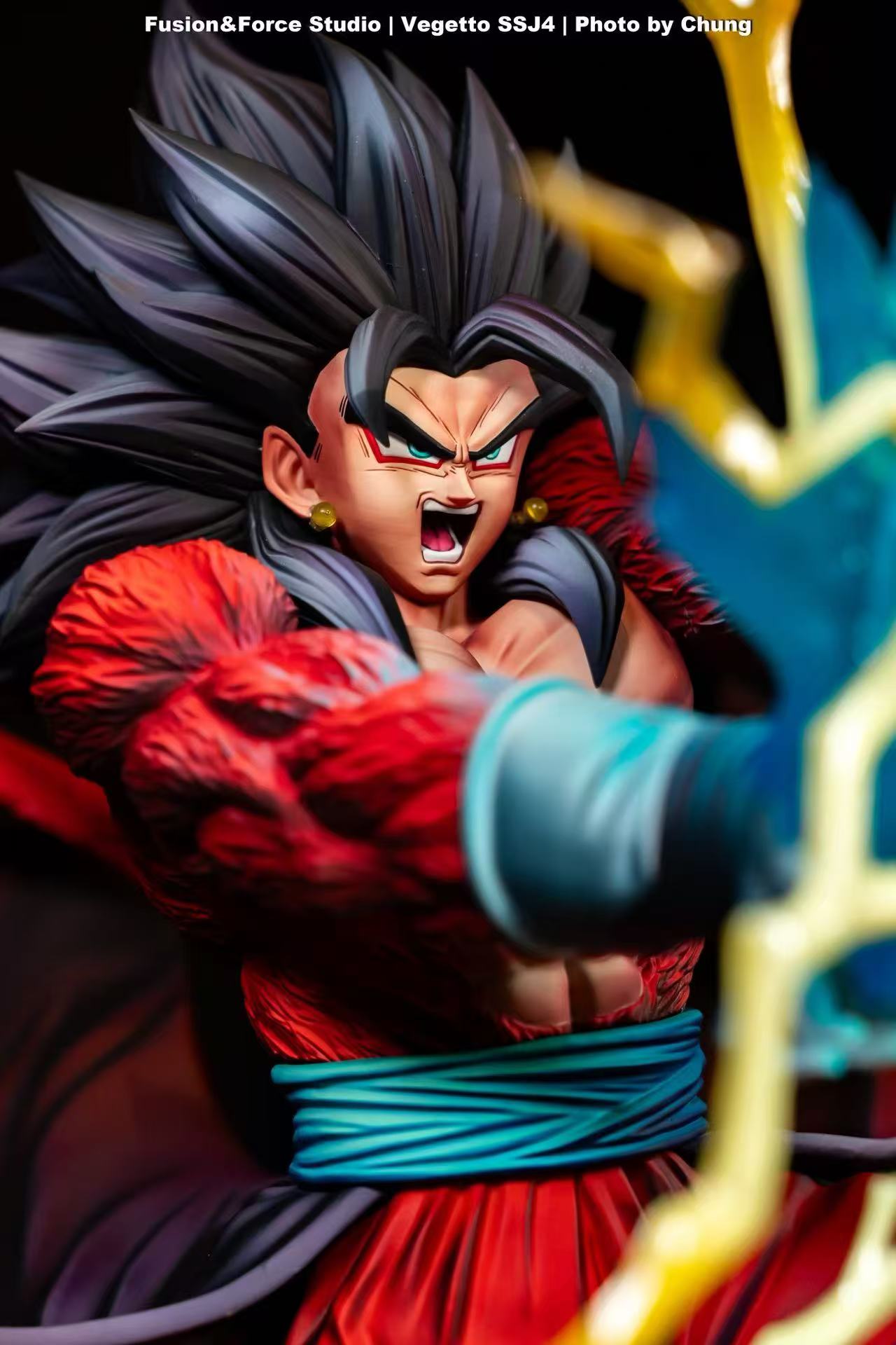 Fusion Force - SSJ4 Vegito