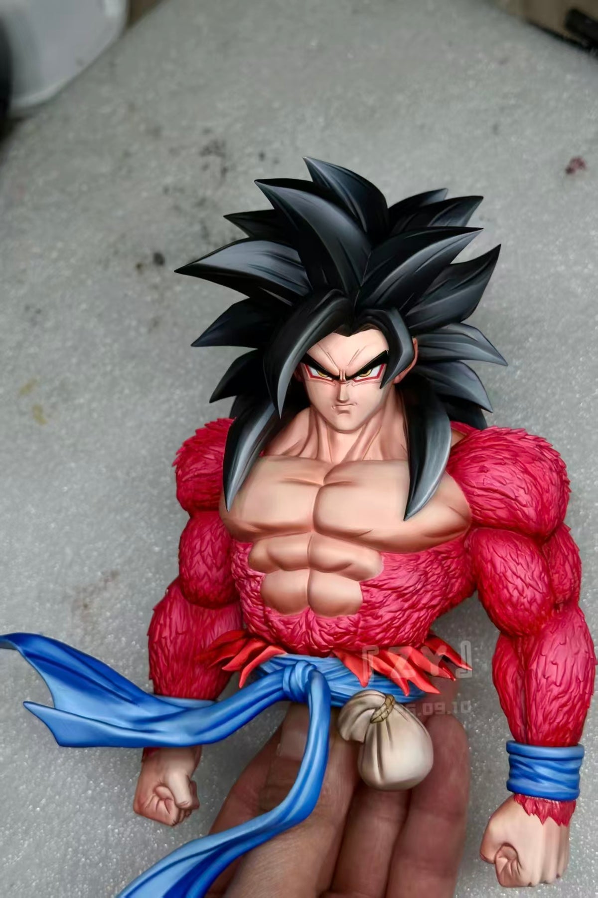 ZY - SSJ4 Goku