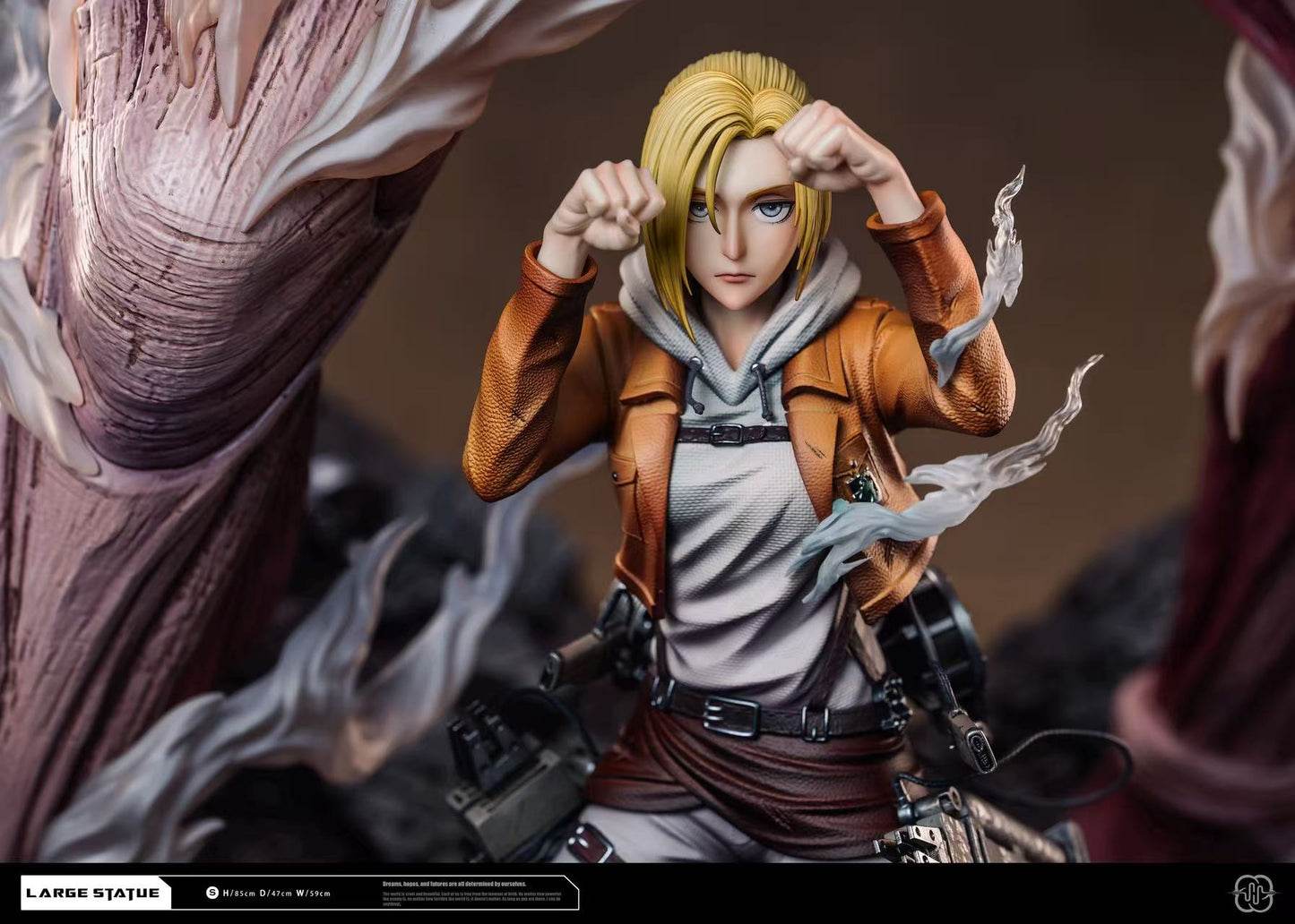 Hertz - Annie and Female Titan