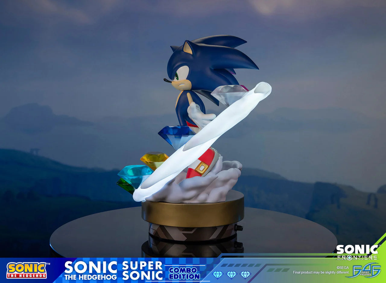 First 4 Figures - Sonic and Super Sonic
