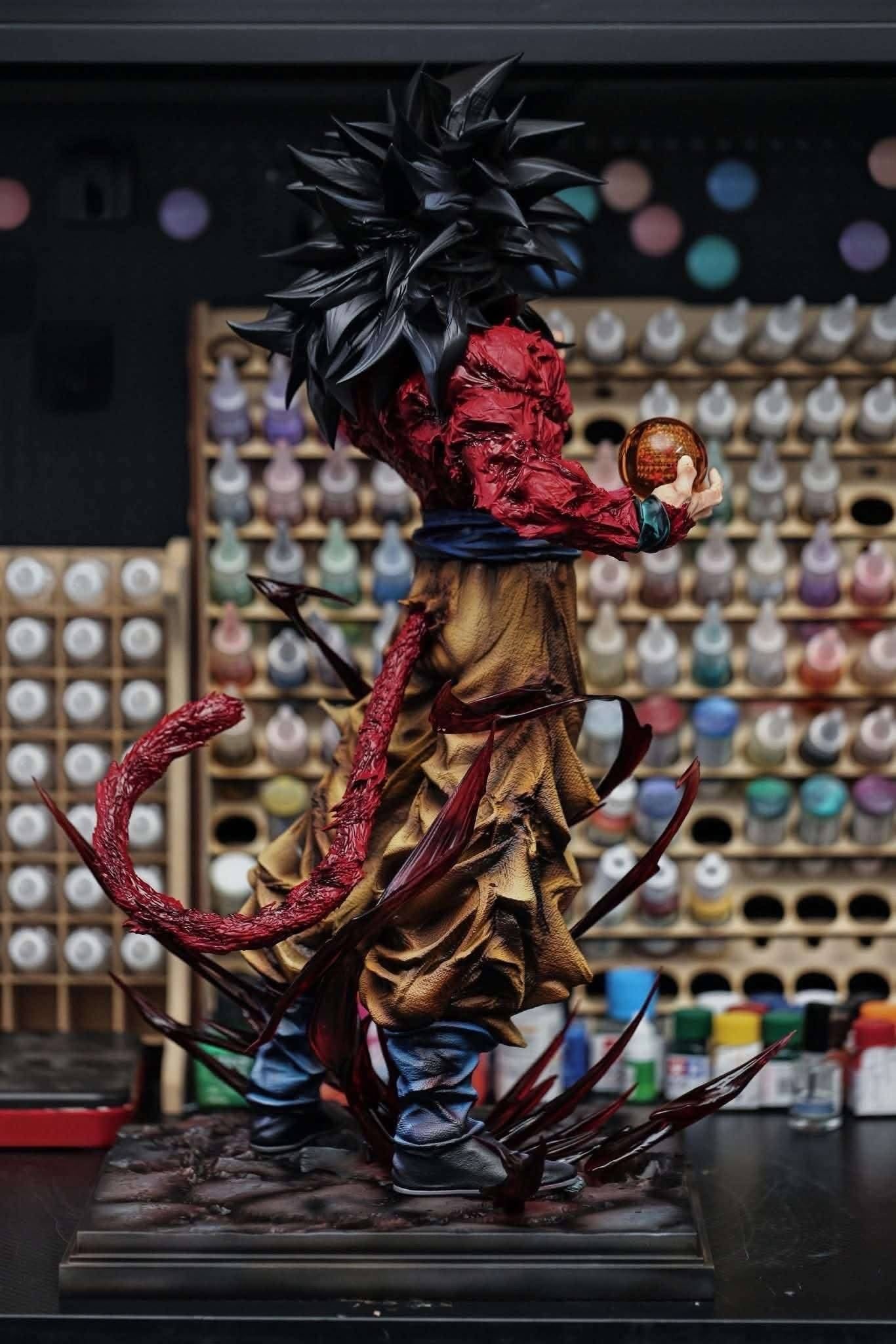 Kuang Feng - SSJ4 and SSJ5 Goku