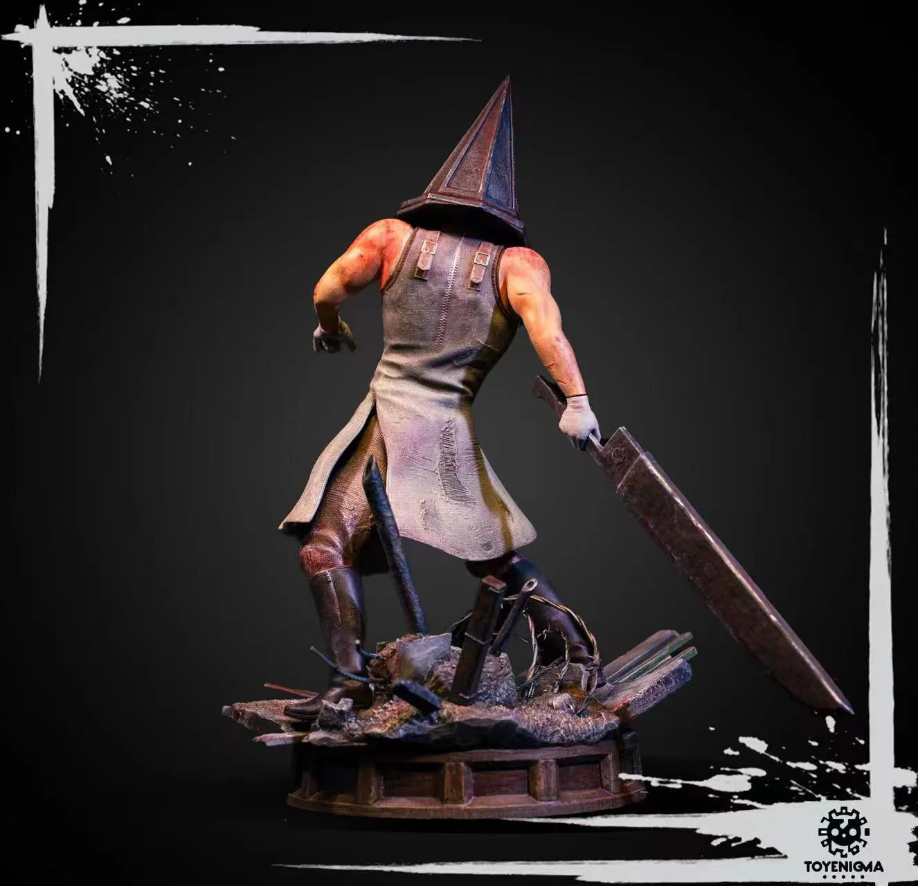 Toy Enigma - Pyramid Head