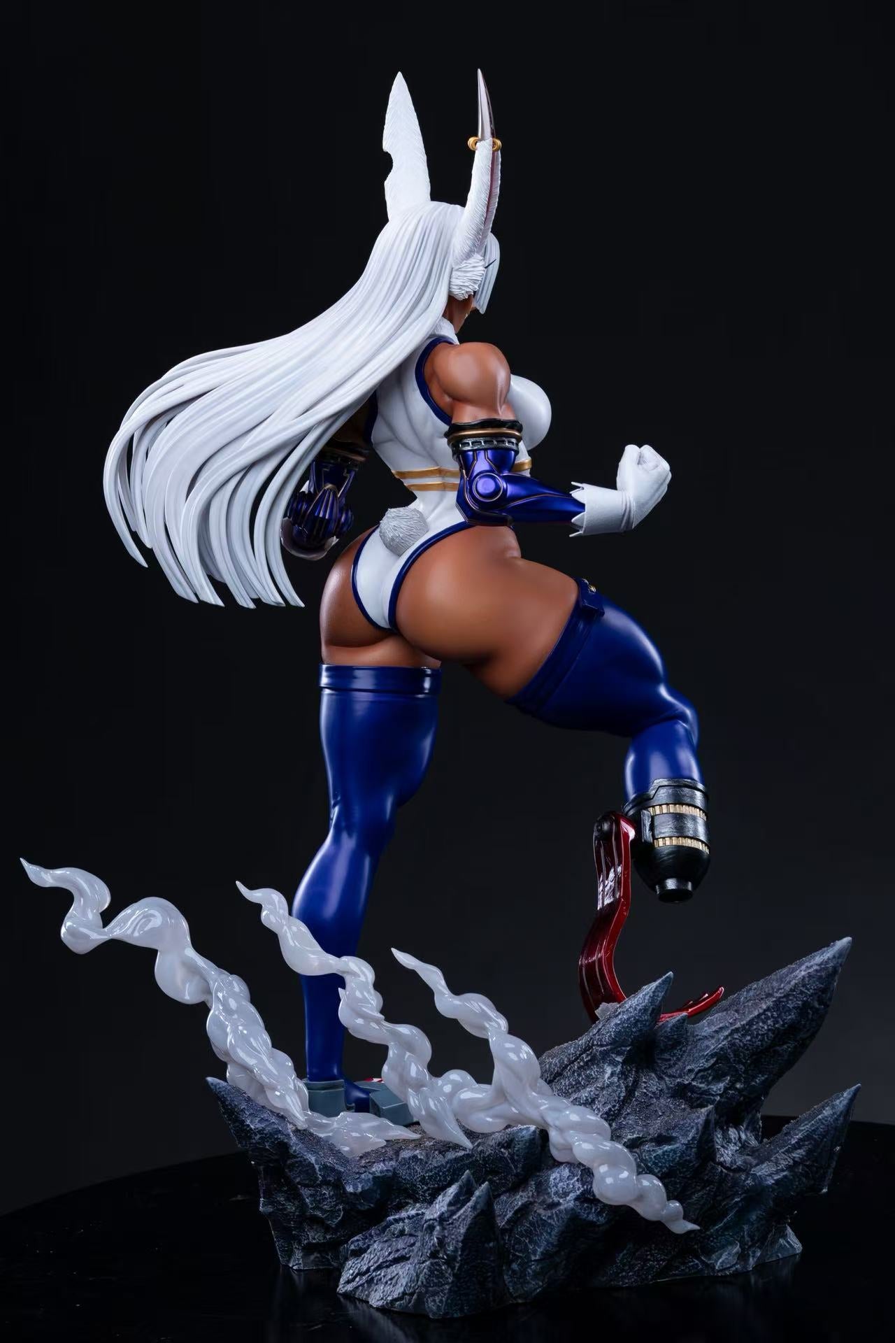 Heroe Collectibles x Firework - Mirko
