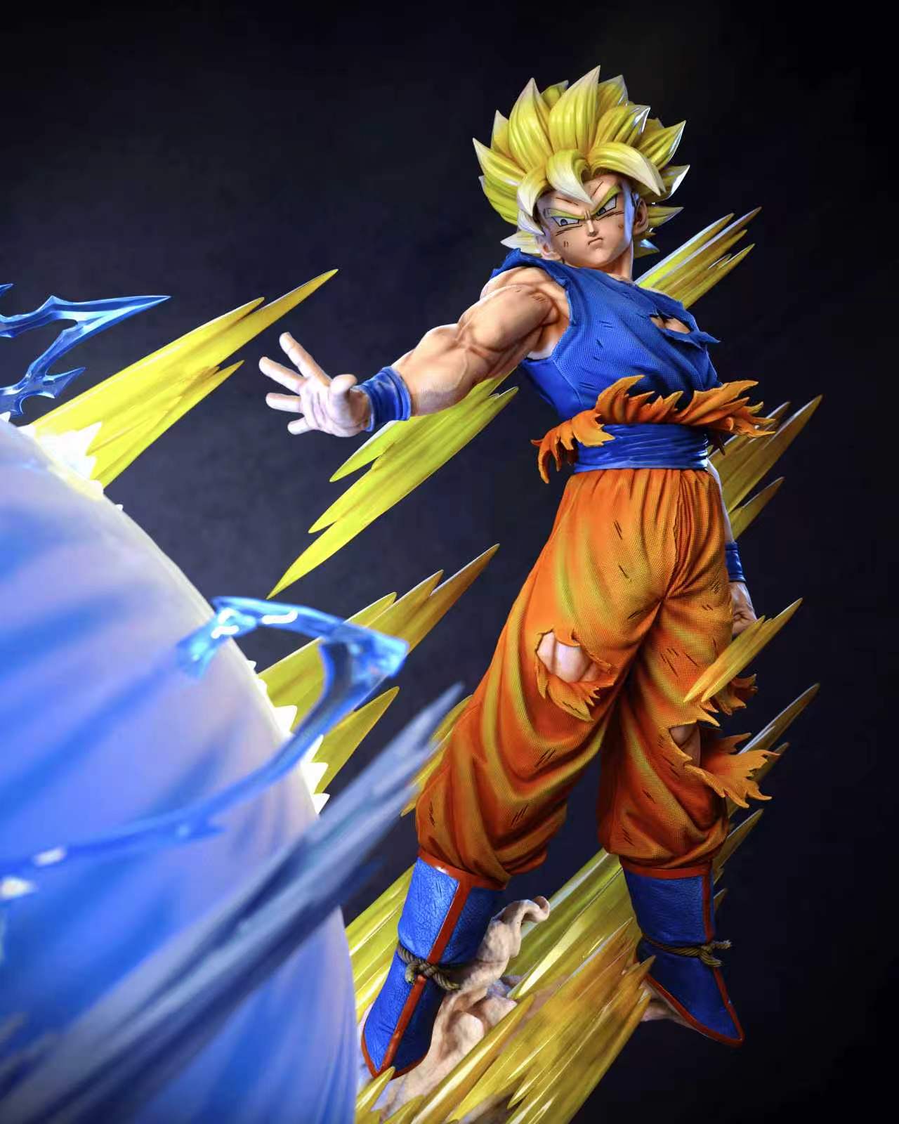 KDC - SSJ Goku vs Kid Buu