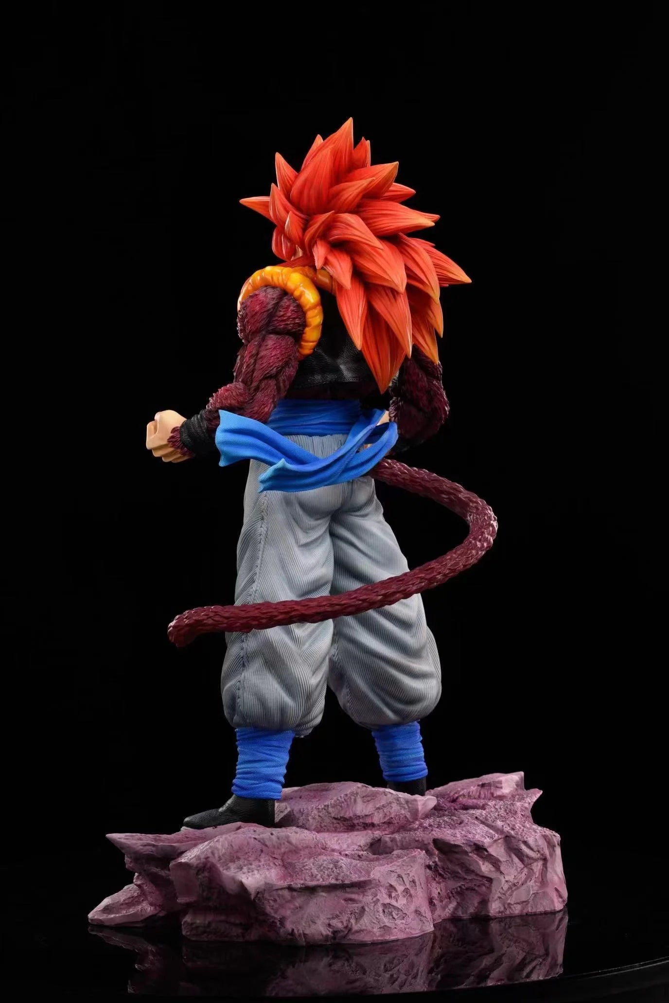 Fighting Spirit - SSJ4 Gogeta