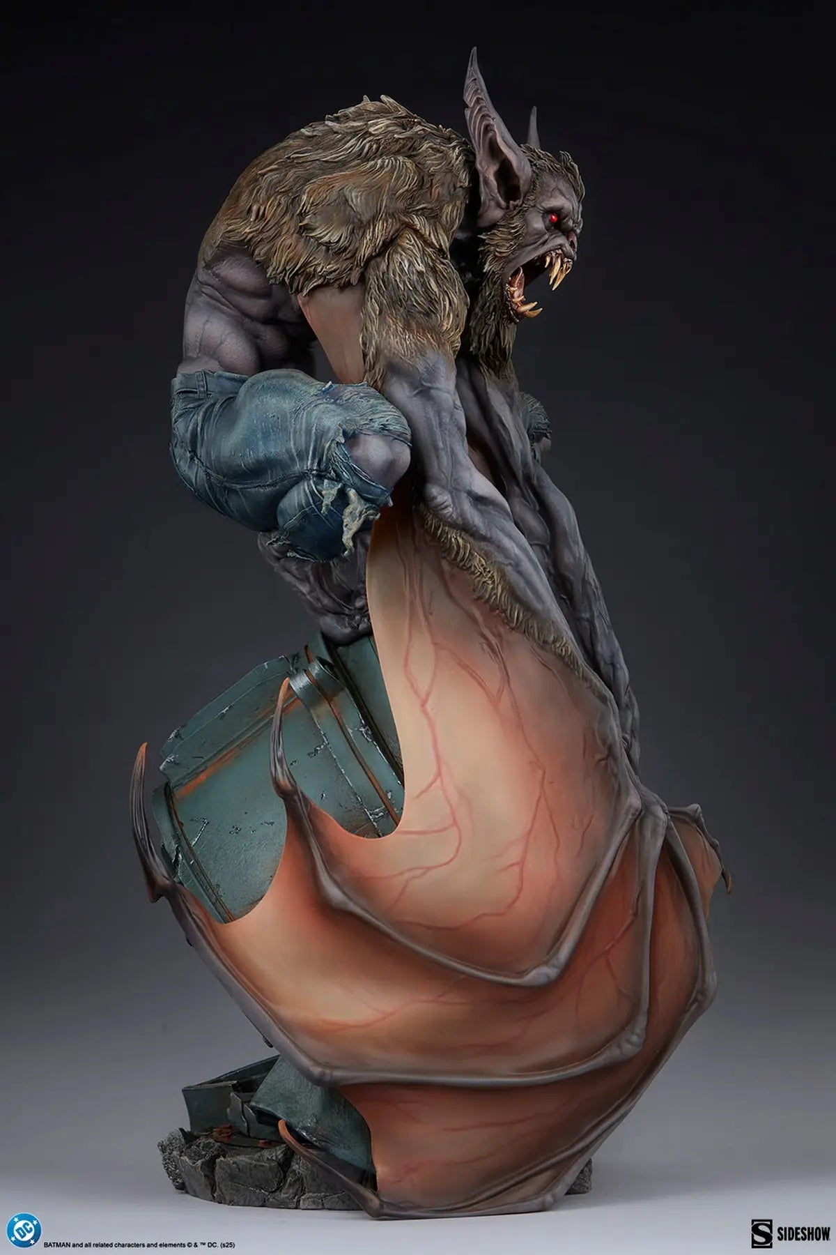 Sideshow Collectibles - Man-Bat