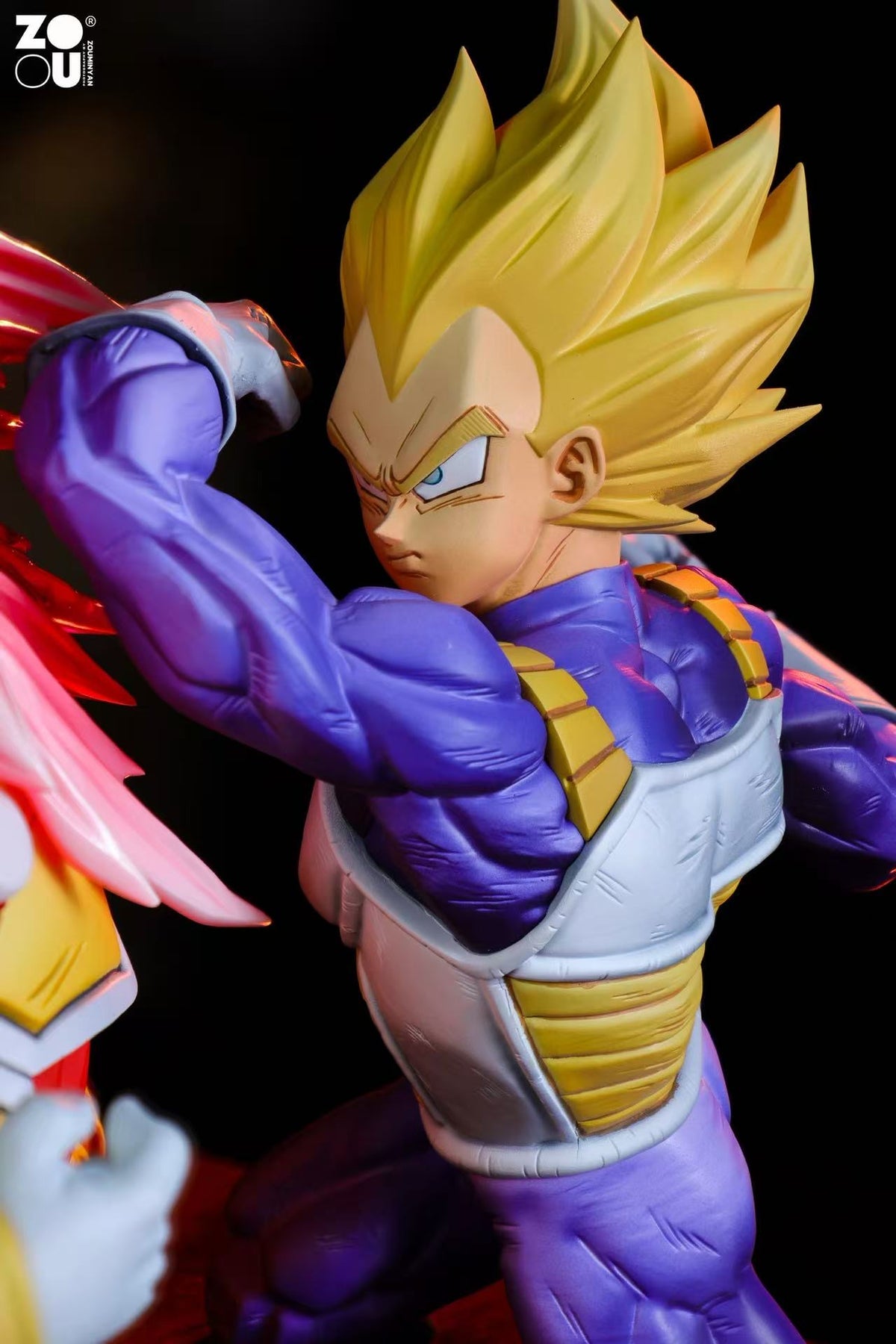 JKC - SSJ Vegeta vs Android 19