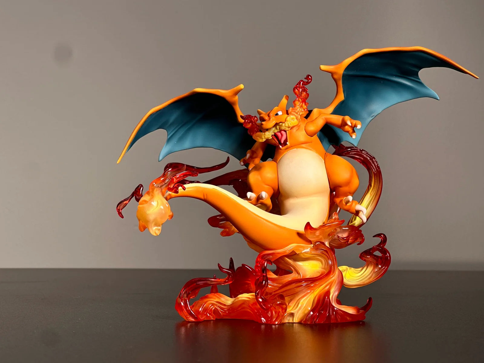 Wan Zhi Wu - Charizard, Charmander and Charmeleon - Pokémon