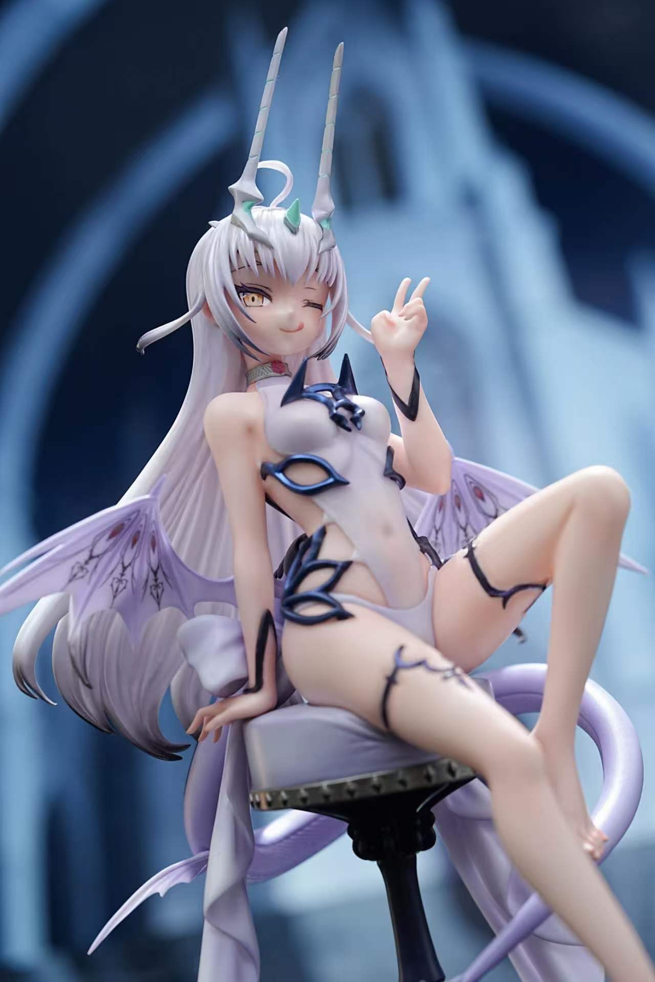 Tou Fou Figure - Mélusine