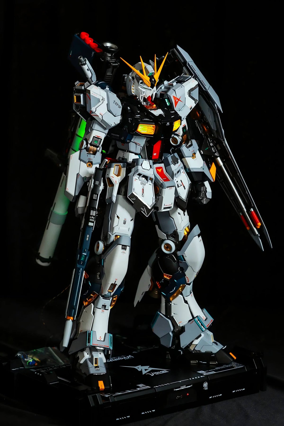 HH Mo Xing Gong Fang - RX-93 ν Gundam