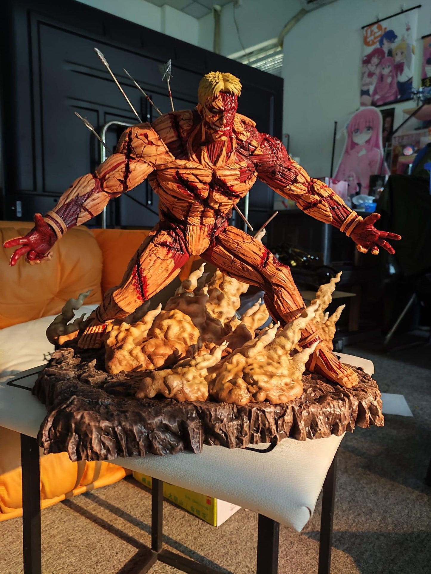 Model Power - Armored Titan