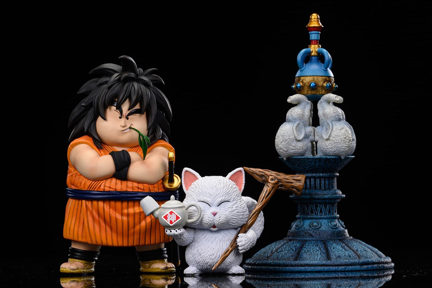 League Korin and Yajirobe StatueCorp
