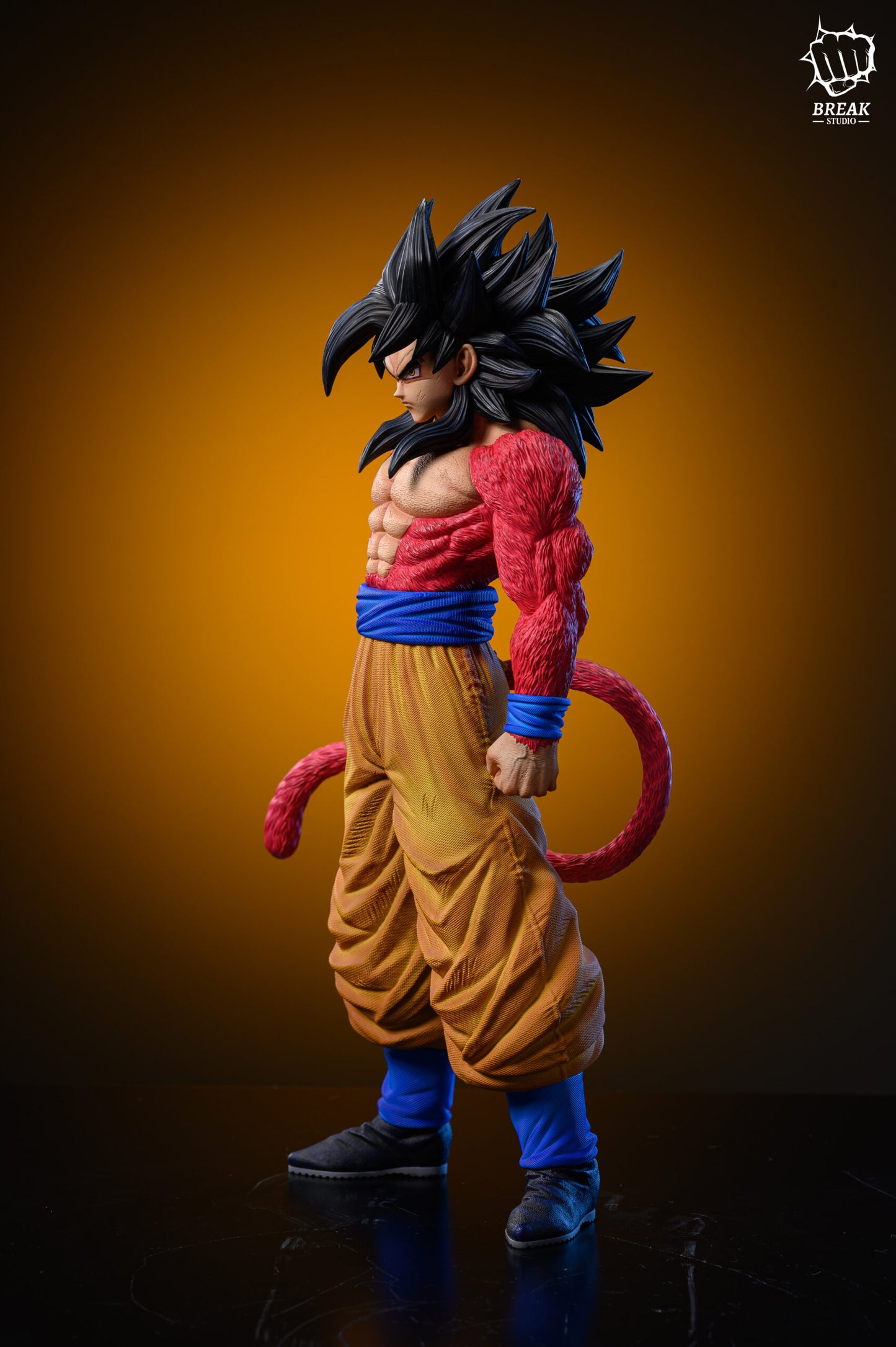 Break - SSJ4 Goku